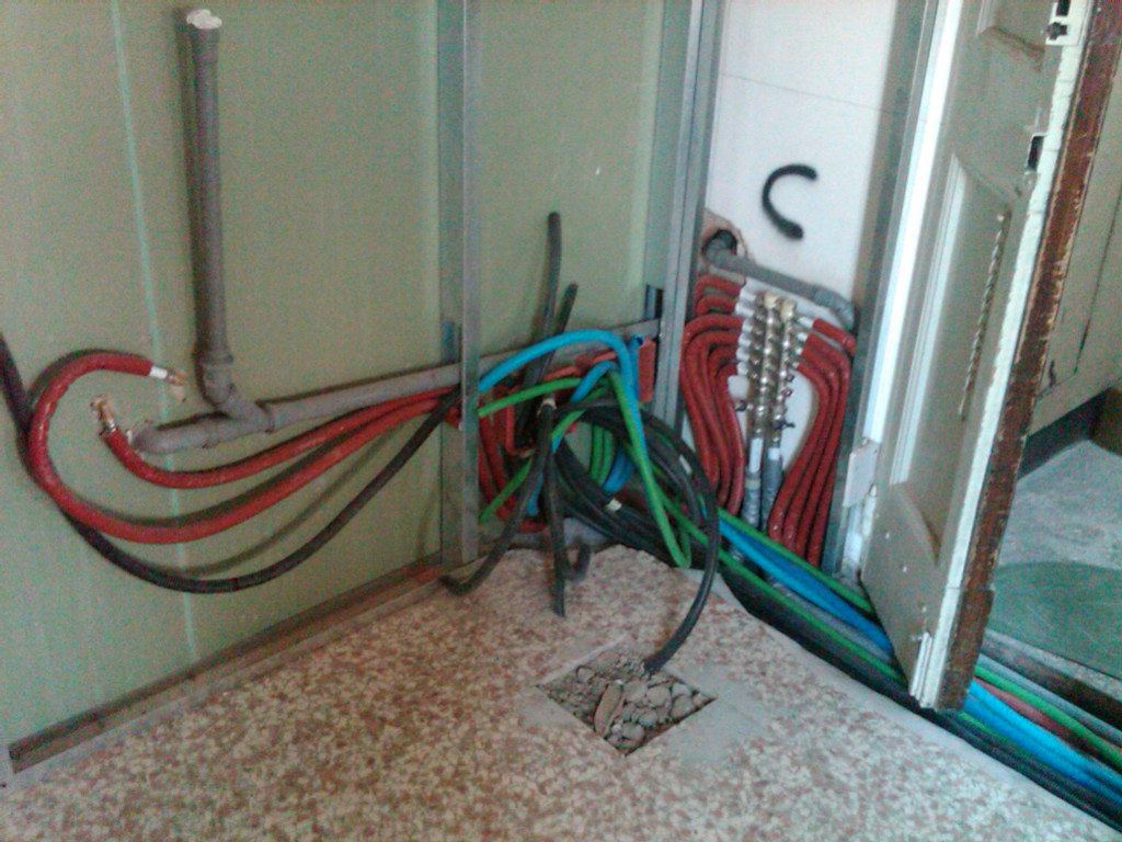 Progettazione impianti elettrici ed idraulici bologna Impianti elettrici e idraulici